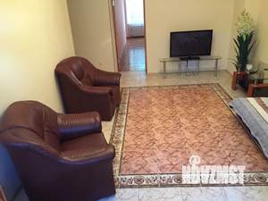 Дом 90м&sup2;, 3-этажный, посуточно, 