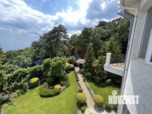 Дом 300м&sup2;, 2-этажный, посуточно, 