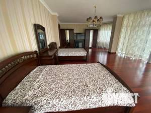 Дом 330м², 2-этажный, посуточно, 