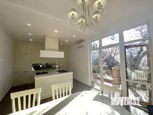 Дом 200м², 2-этажный, посуточно, 