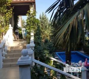 Дом 350м&sup2;, 3-этажный, посуточно, 