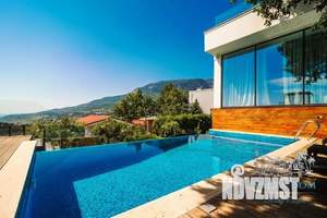 Дом 700м², 2-этажный, посуточно, 