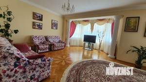 Дом 300м², 3-этажный, посуточно, 