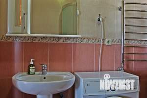 Дом 70м&sup2;, 3-этажный, посуточно, 