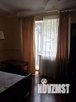 Дом 210м&sup2;, 2-этажный, посуточно, 