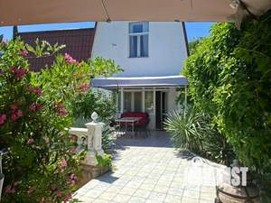 Дом 140м&sup2;, 2-этажный, посуточно, 