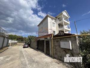 Дом 350м&sup2;, 3-этажный, посуточно, 