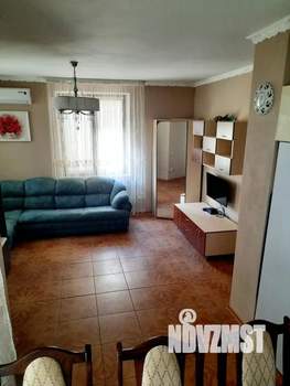 Дом 240м&sup2;, 3-этажный, посуточно, 