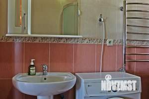 Дом 70м&sup2;, 3-этажный, посуточно, 