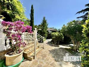 Дом 550м&sup2;, 3-этажный, посуточно, 