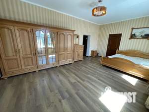 Дом 300м², 3-этажный, посуточно, 