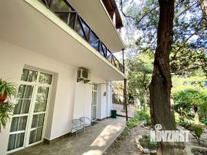 Дом 200м&sup2;, 2-этажный, посуточно, 