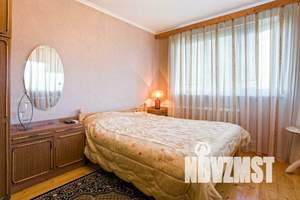 Дом 220м&sup2;, 2-этажный, посуточно, 