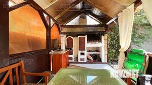 Дом 180м&sup2;, 2-этажный, посуточно, 