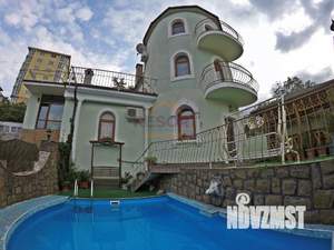 Дом 150м&sup2;, 3-этажный, посуточно, 