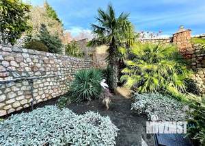 Дом 325м&sup2;, 4-этажный, посуточно, 