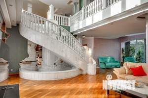 Дом 585м&sup2;, 2-этажный, посуточно, 