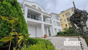 Дом 200м², 3-этажный, посуточно, 