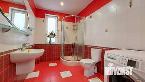 Дом 250м&sup2;, 3-этажный, на длительный срок, 