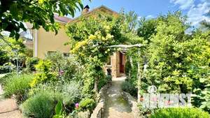 Дом 122м&sup2;, 2-этажный, посуточно, 