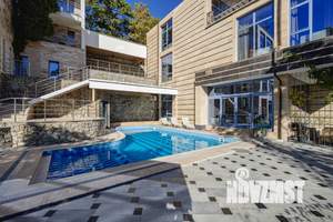 Дом 760м&sup2;, 3-этажный, посуточно, 