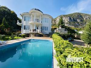 Дом 380м&sup2;, 3-этажный, на длительный срок, 