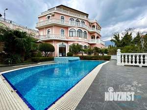 Дом 300м&sup2;, 4-этажный, посуточно, 