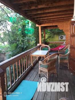 Дом 64м&sup2;, 3-этажный, посуточно, 