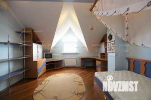 Дом 190м&sup2;, 4-этажный, посуточно, 