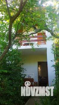 Дом 35м&sup2;, 2-этажный, посуточно, 