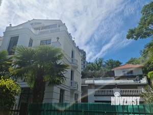 Дом 380м&sup2;, 3-этажный, посуточно, 