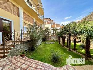 Дом 550м², 2-этажный, посуточно, 