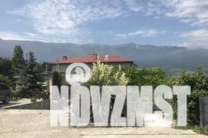 Дом 220м&sup2;, 2-этажный, посуточно, 