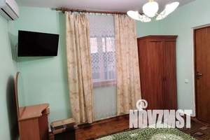 Дом 60м&sup2;, 4-этажный, посуточно, 