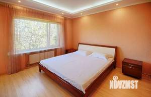 Дом 100м², 2-этажный, на длительный срок, 