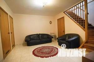 Дом 150м&sup2;, 3-этажный, посуточно, 