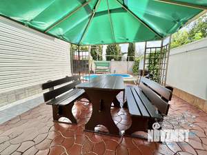 Дом 250м&sup2;, 3-этажный, посуточно, 