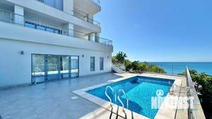 Дом 350м&sup2;, 4-этажный, посуточно, 