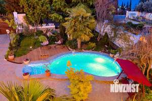 Дом 140м&sup2;, 3-этажный, посуточно, 