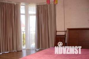 Дом 202м², 2-этажный, посуточно, 