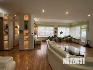 Дом 230м&sup2;, 2-этажный, на длительный срок, 