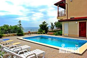 Дом 200м&sup2;, 2-этажный, посуточно, 