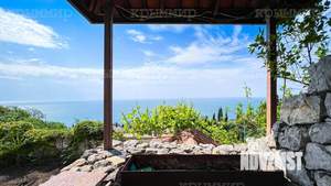 Дом 350м&sup2;, 3-этажный, посуточно, 