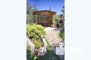 Дом 250м&sup2;, 3-этажный, посуточно, 