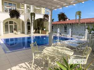 Дом 250м², 2-этажный, посуточно, 