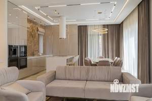 Дом 360м&sup2;, 3-этажный, посуточно, 