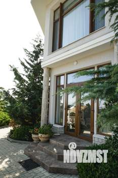 Дом 500м&sup2;, 3-этажный, посуточно, 