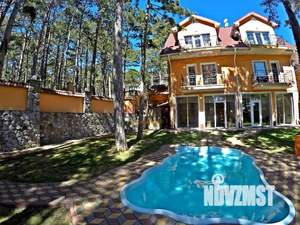 Дом 250м&sup2;, 3-этажный, посуточно, 