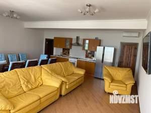 Коттедж 270м², 3-этажный, на длительный срок, 