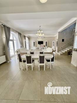 Дом 350м&sup2;, 3-этажный, посуточно, 